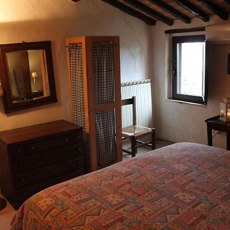 Petite Maison, Nel Borgo Di Cetona Bagian luar foto