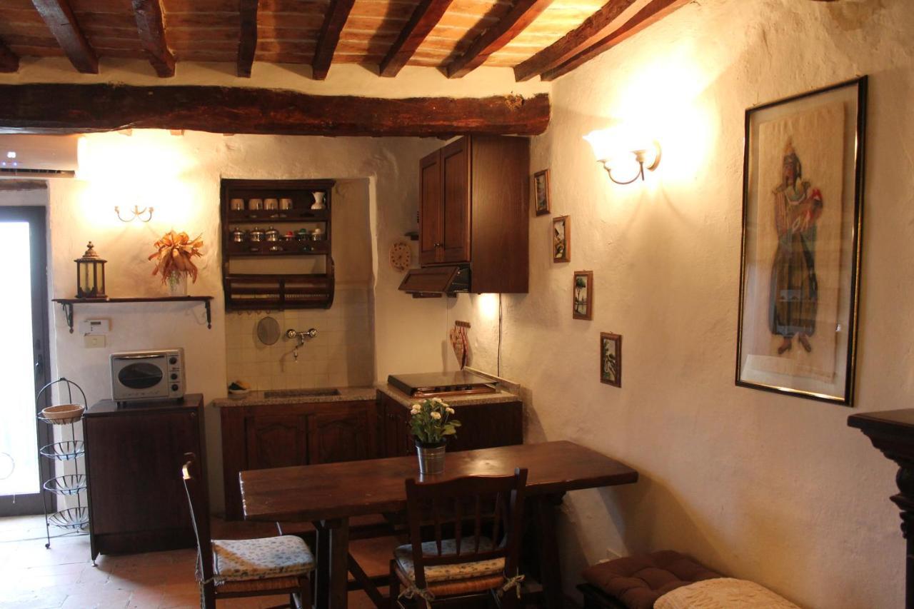 Petite Maison, Nel Borgo Di Cetona Bagian luar foto